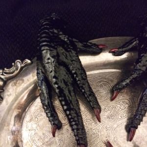 Voodoo feet 2 for 25